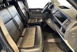 vihreä Volkswagen Transporter 2017 kuva 10.
