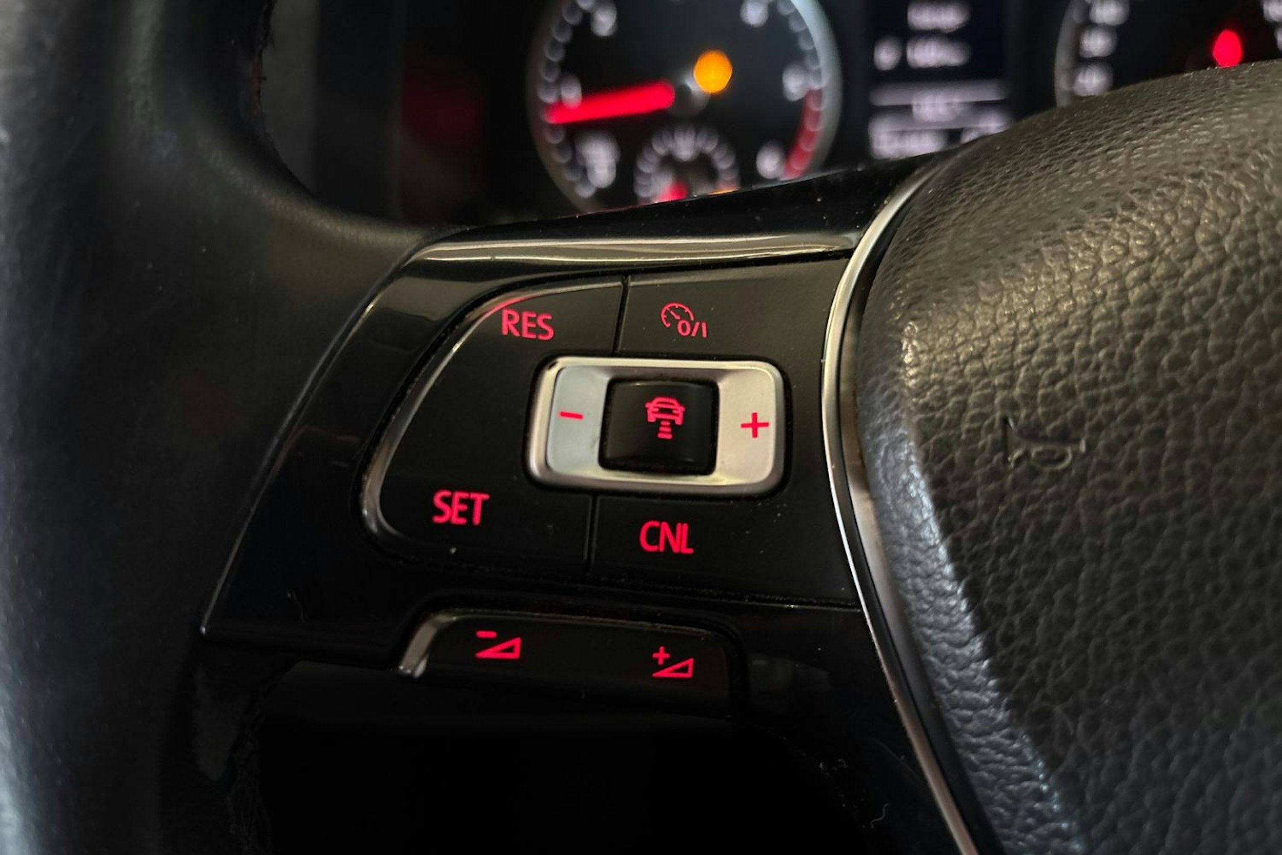 vihreä Volkswagen Transporter 2017 kuva 21.