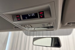 harmaa Volkswagen Transporter 2017 kuva 20.