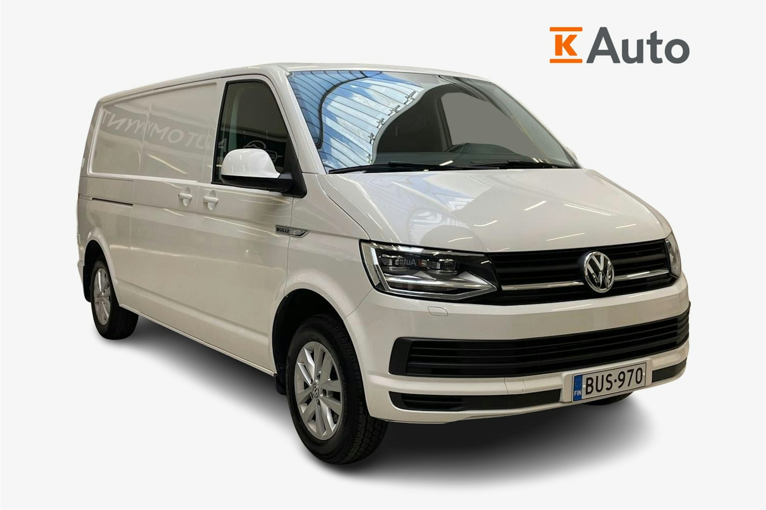 valkoinen Volkswagen Transporter 2017 kuva 1.