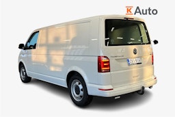 valkoinen Volkswagen Transporter 2017 kuva 2.