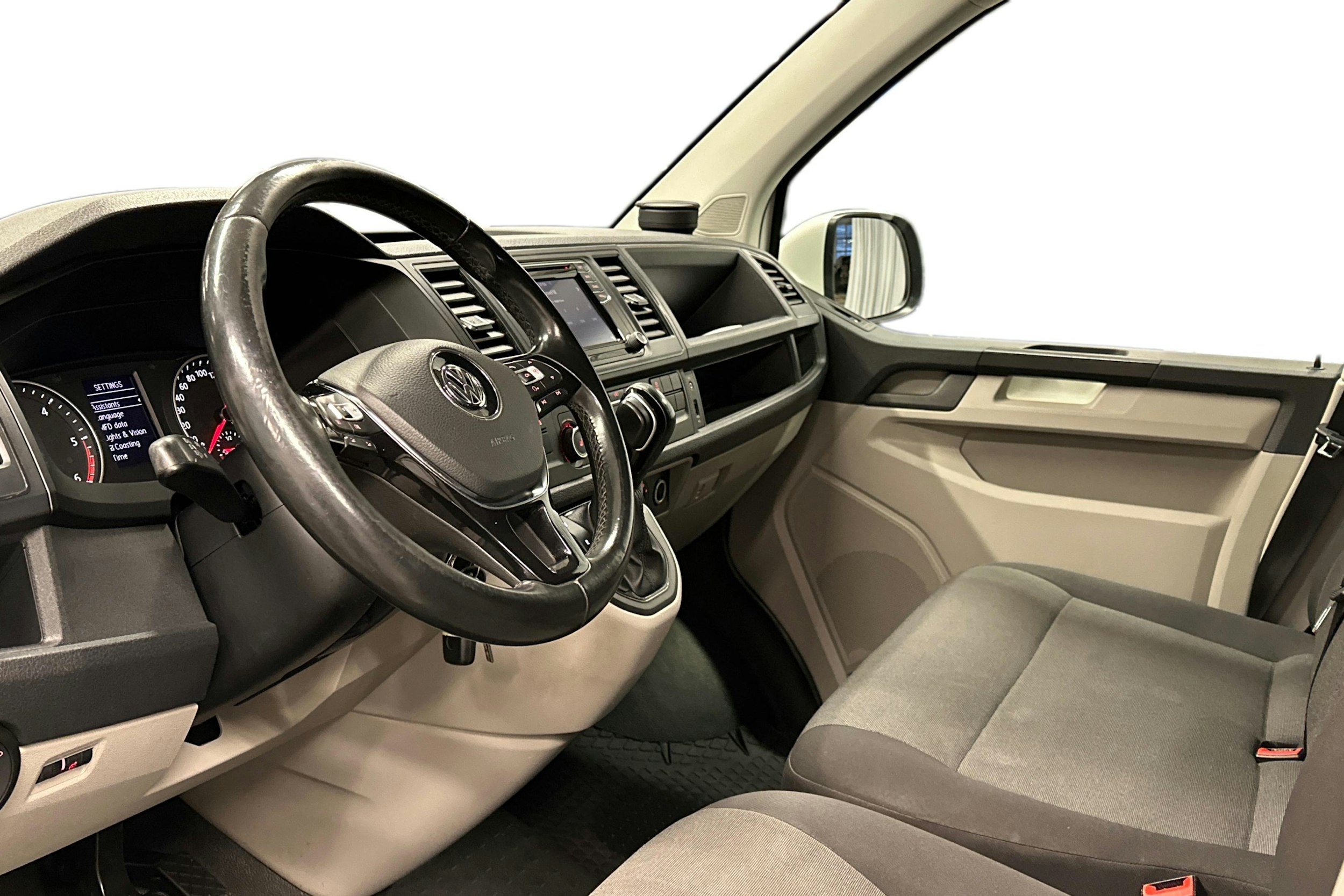 valkoinen Volkswagen Transporter 2017 kuva 8.