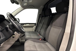 valkoinen Volkswagen Transporter 2017 kuva 11.