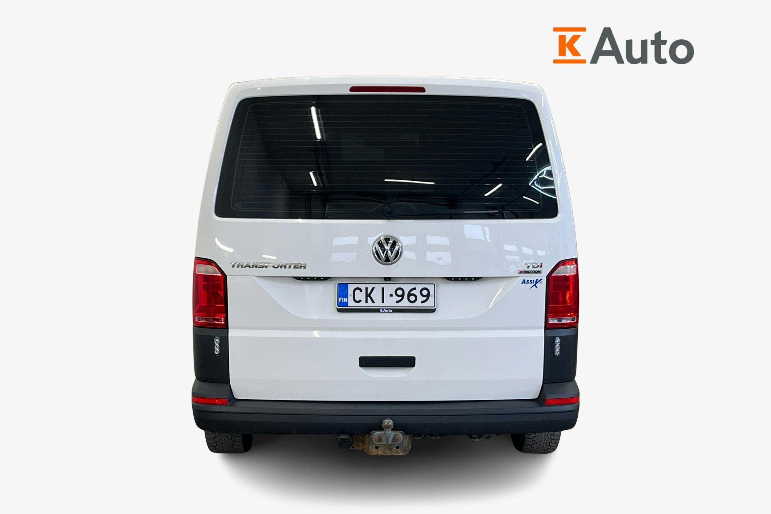 valkoinen Volkswagen Transporter 2017 kuva 3.