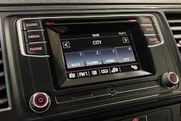 musta Volkswagen Transporter 2017 kuva 17.