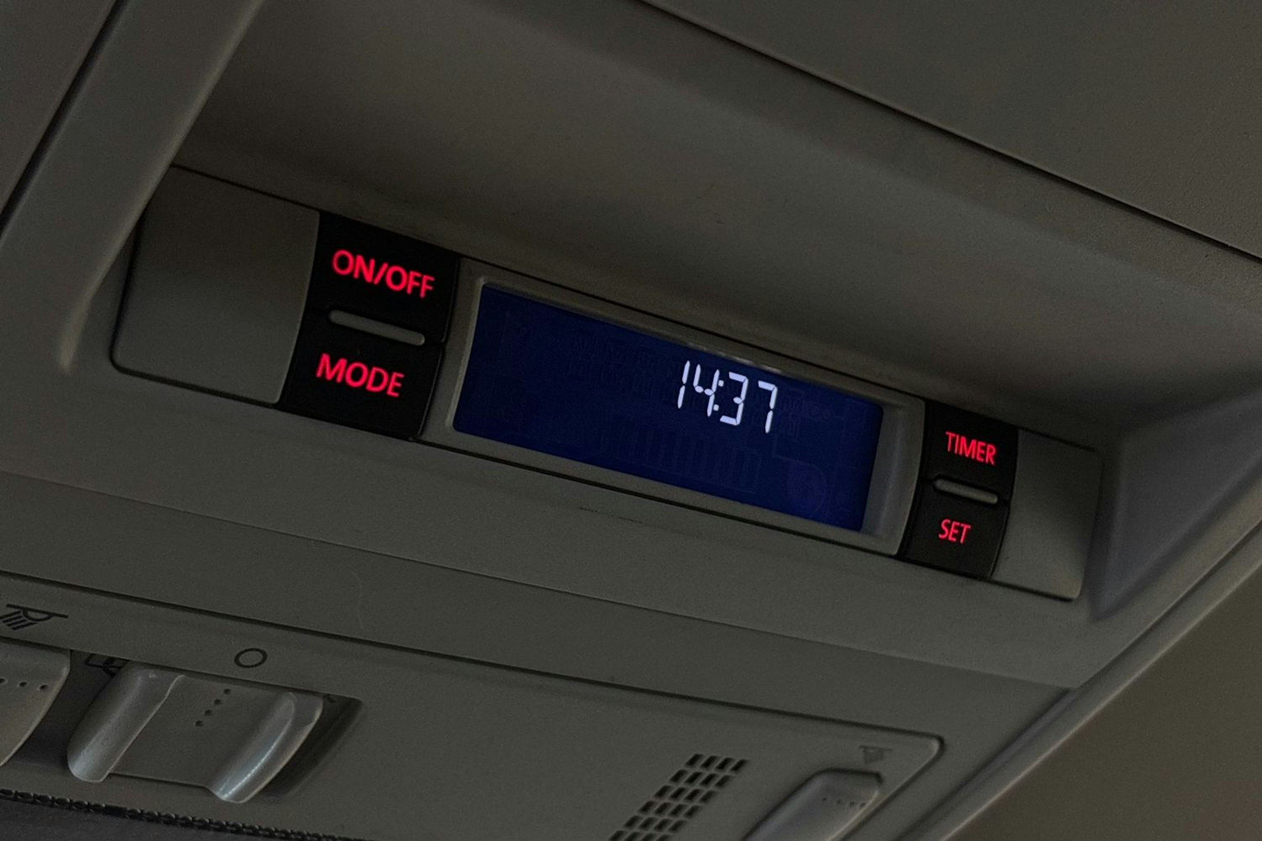 musta Volkswagen Transporter 2017 kuva 22.