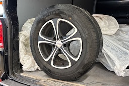 musta Volkswagen Transporter 2017 kuva 26.