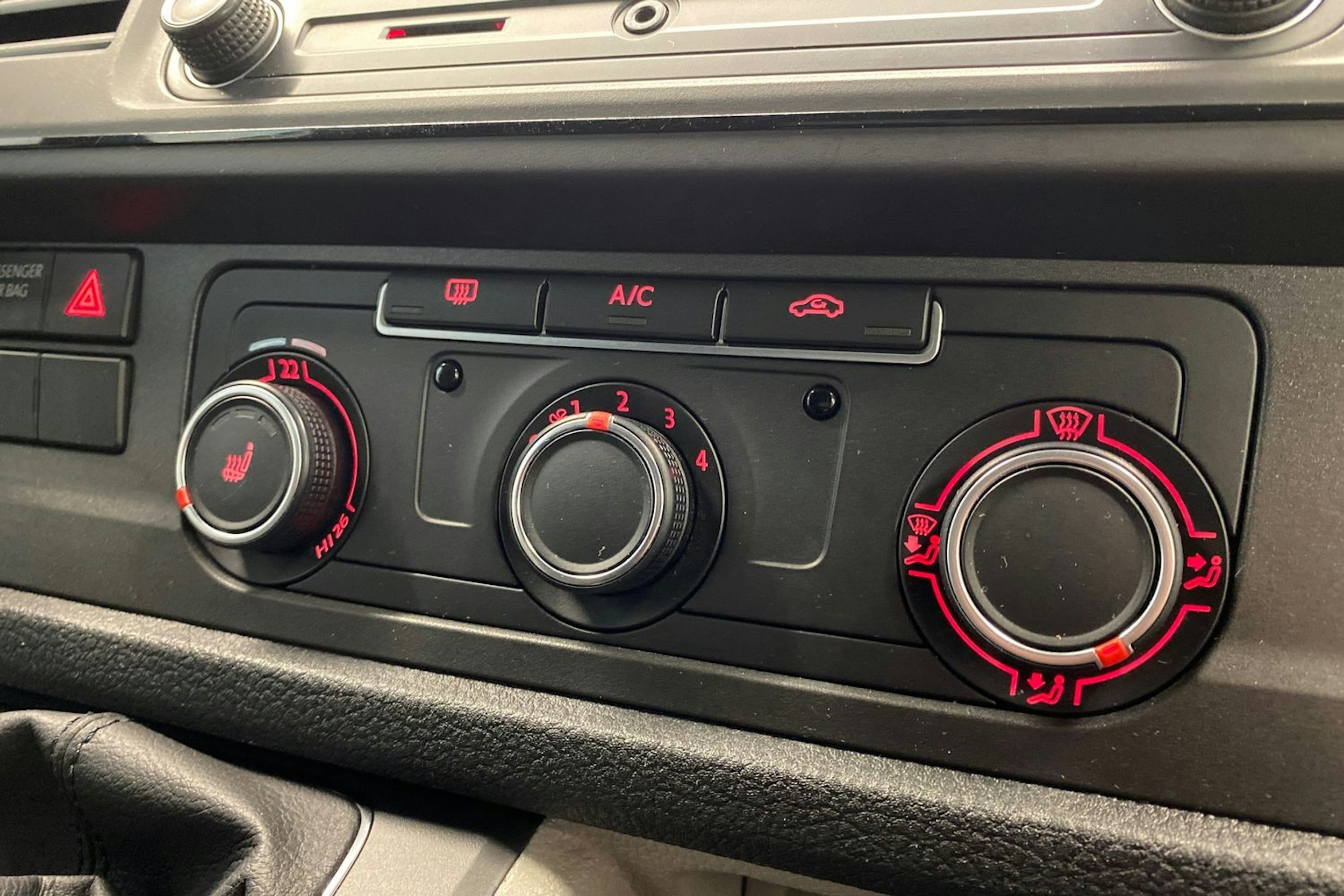 hopea Volkswagen Transporter 2017 kuva 21.