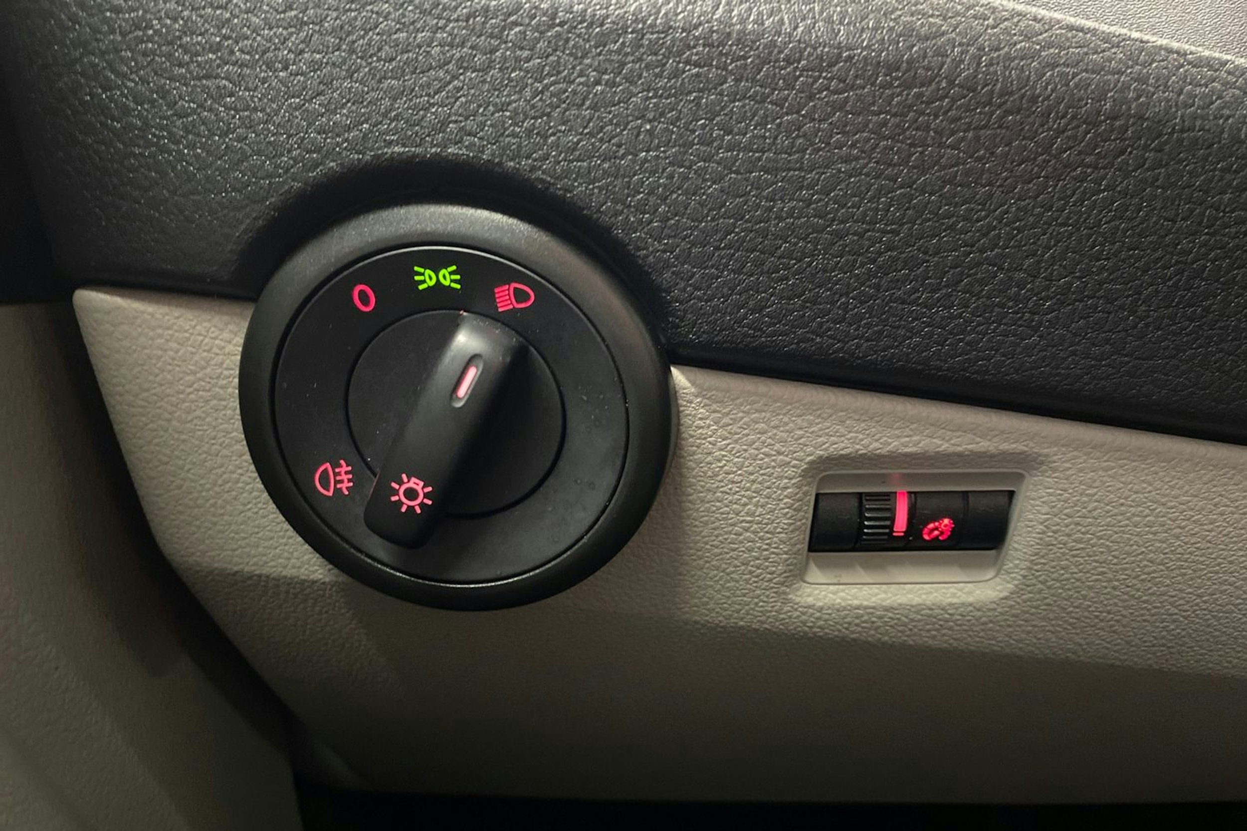 hopea Volkswagen Transporter 2017 kuva 23.