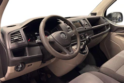 musta Volkswagen Transporter 2017 kuva 29.