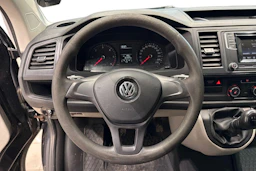 musta Volkswagen Transporter 2017 kuva 30.