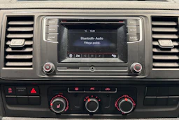 musta Volkswagen Transporter 2017 kuva 40.