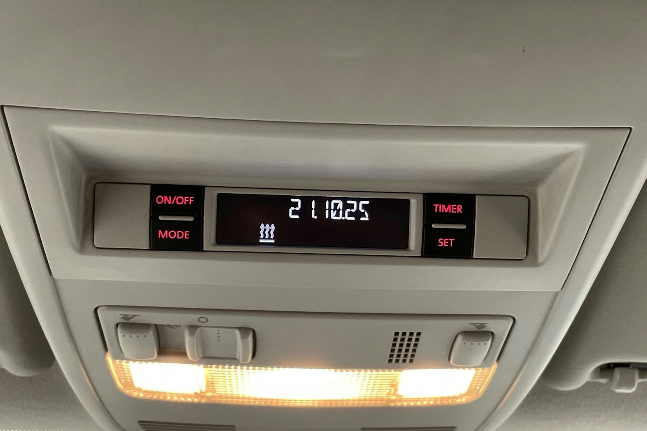 harmaa Volkswagen Transporter 2017 kuva 23.