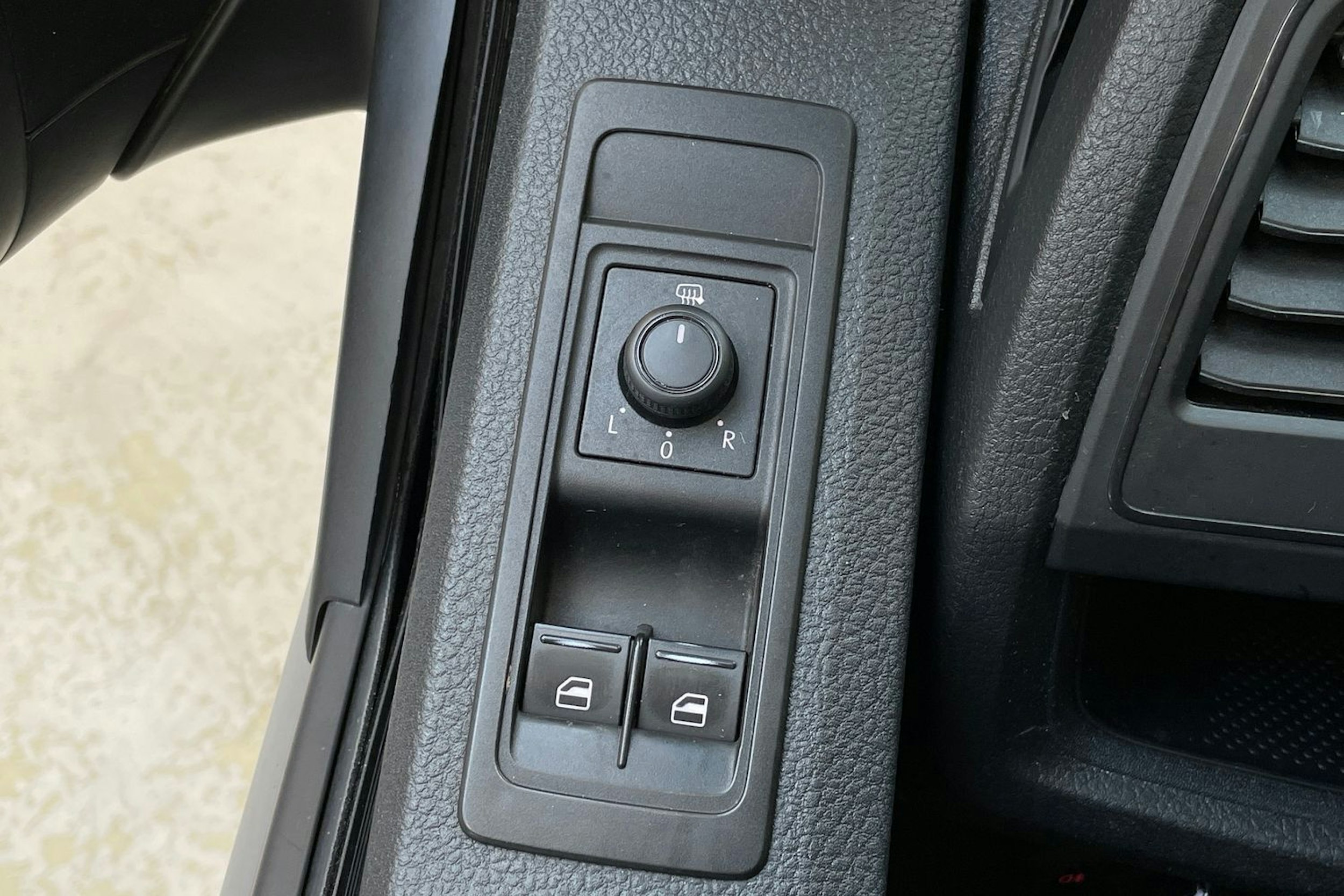 harmaa Volkswagen Transporter 2017 kuva 25.