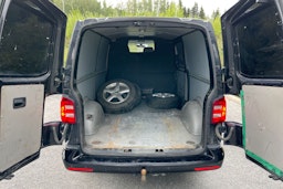 Musta Volkswagen TRANSPORTER 2017 kuva 14.