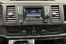 Valkoinen Volkswagen TRANSPORTER 2017 kuva 14.