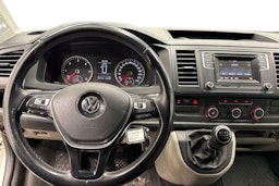 valkoinen Volkswagen Transporter 2017 kuva 8.