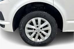valkoinen Volkswagen Transporter 2017 kuva 9.