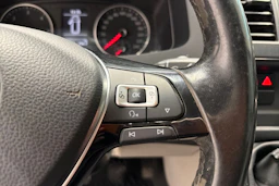 harmaa Volkswagen Transporter 2018 kuva 15.