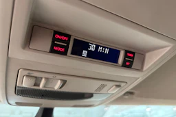 harmaa Volkswagen Transporter 2018 kuva 17.