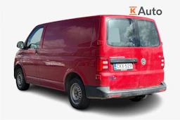 punainen Volkswagen Transporter 2017 kuva 2.