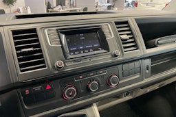 musta Volkswagen Transporter 2017 kuva 14.