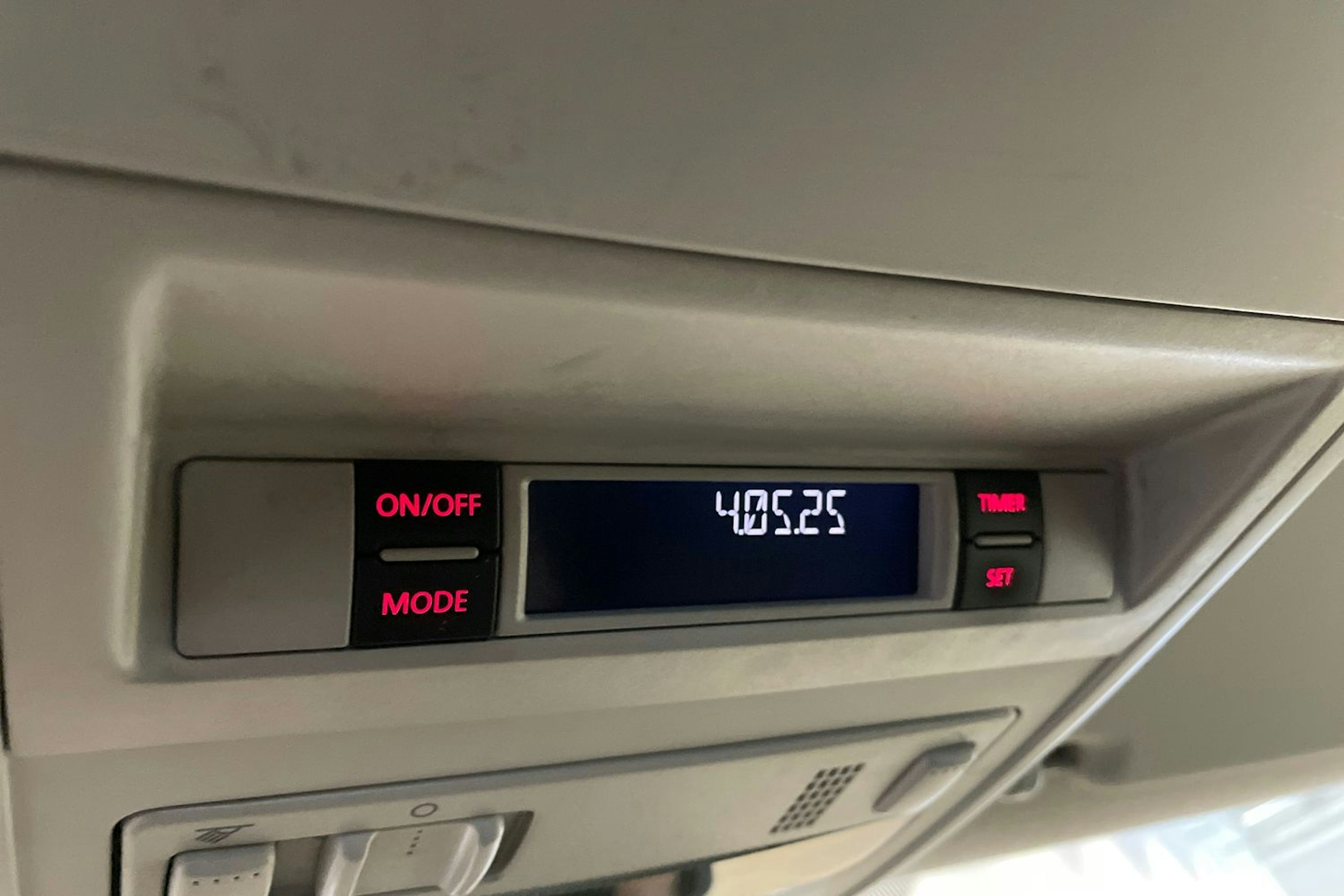 musta Volkswagen Transporter 2017 kuva 15.