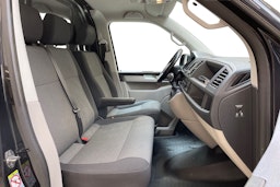musta Volkswagen Transporter 2017 kuva 10.