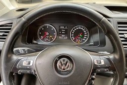 musta Volkswagen Transporter 2017 kuva 23.