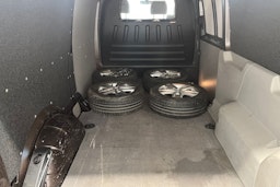 ruskea (beige) Volkswagen Transporter 2017 kuva 16.