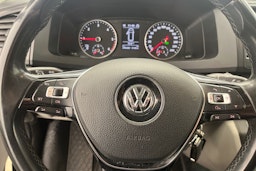 ruskea (beige) Volkswagen Transporter 2017 kuva 22.