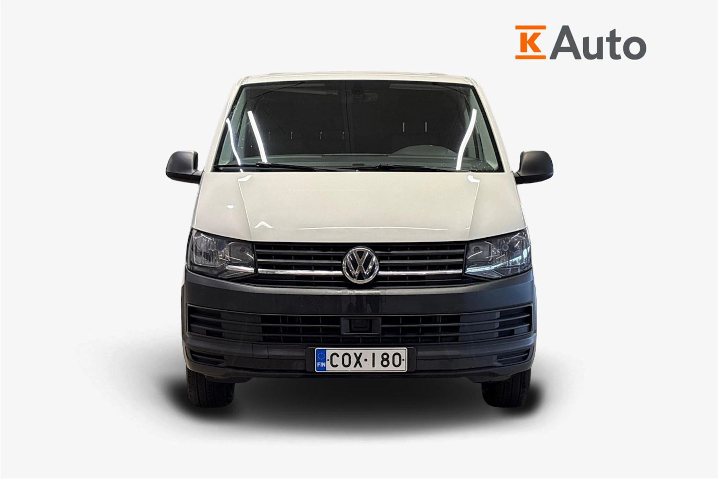 valkoinen Volkswagen Transporter 2017 kuva 5.
