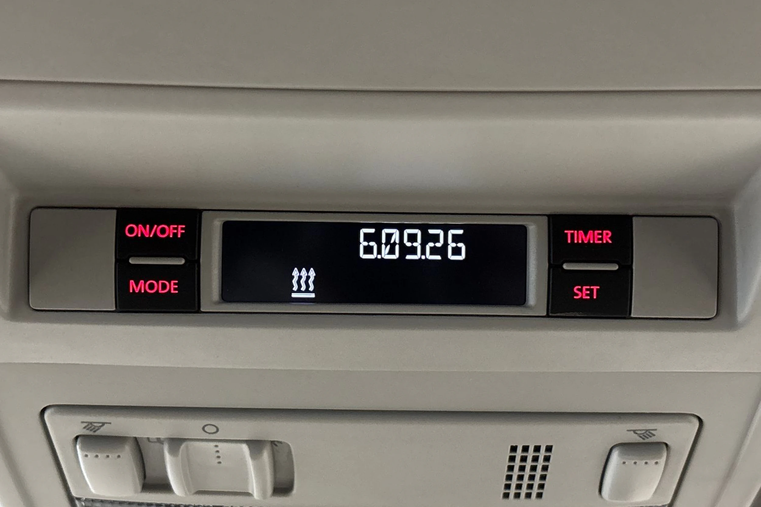 valkoinen Volkswagen Transporter 2017 kuva 25.
