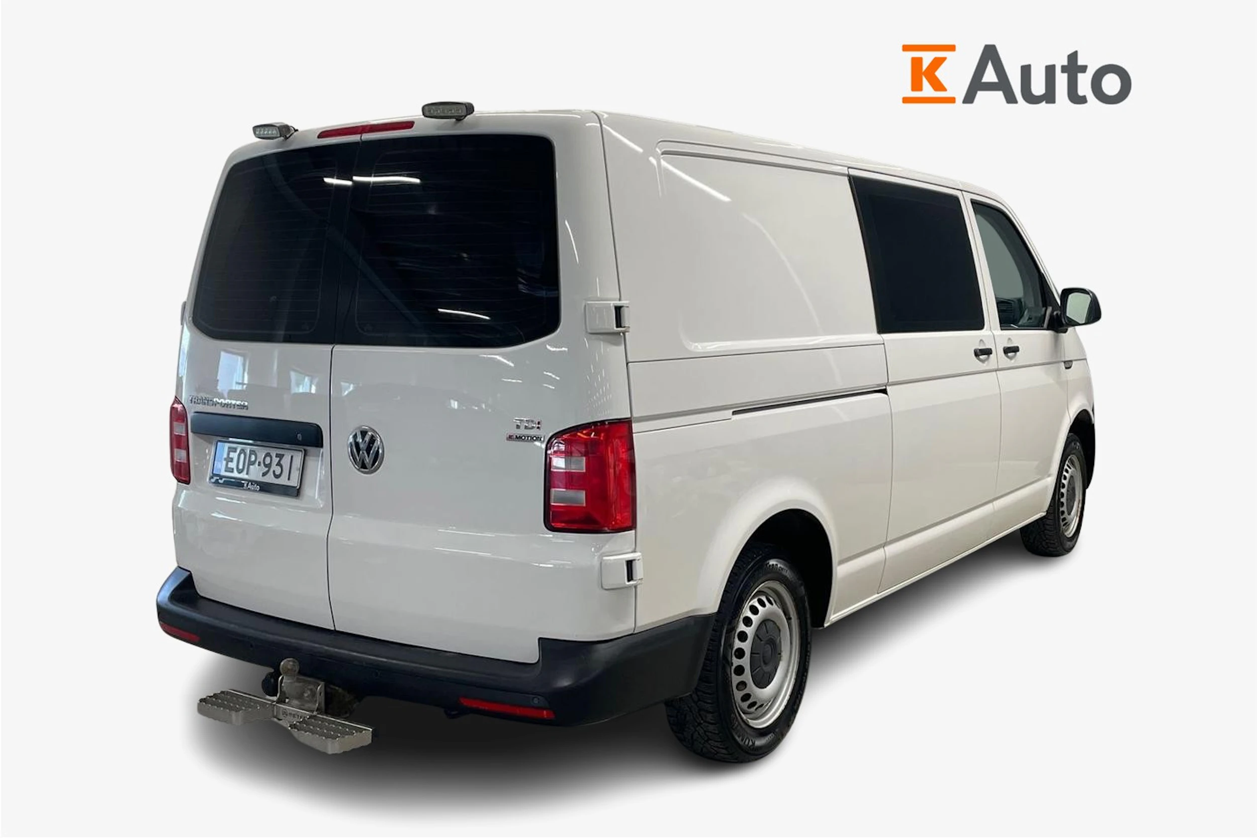 valkoinen Volkswagen Transporter 2017 kuva 3.