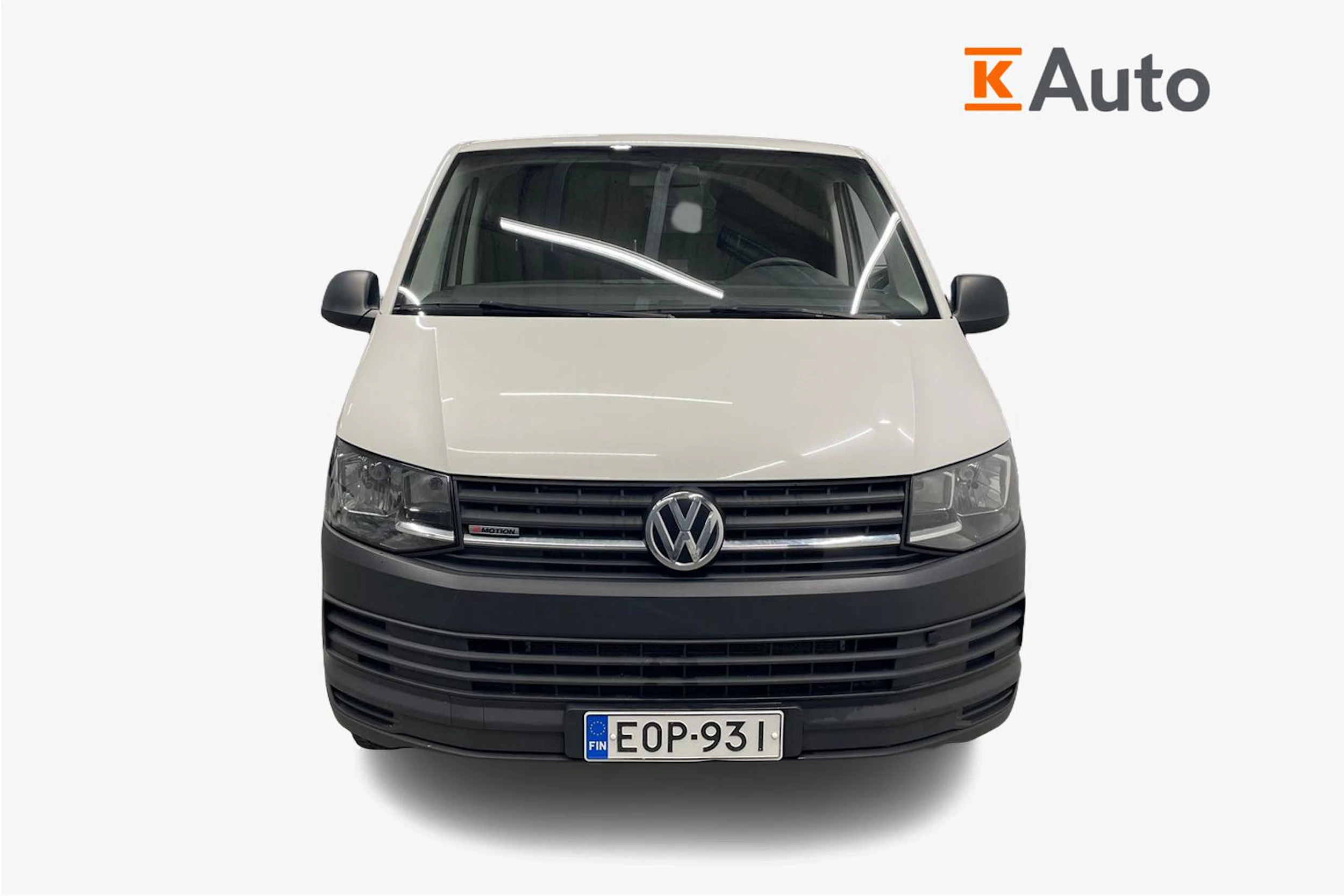 valkoinen Volkswagen Transporter 2017 kuva 5.