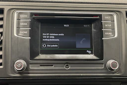 valkoinen Volkswagen Transporter 2017 kuva 16.