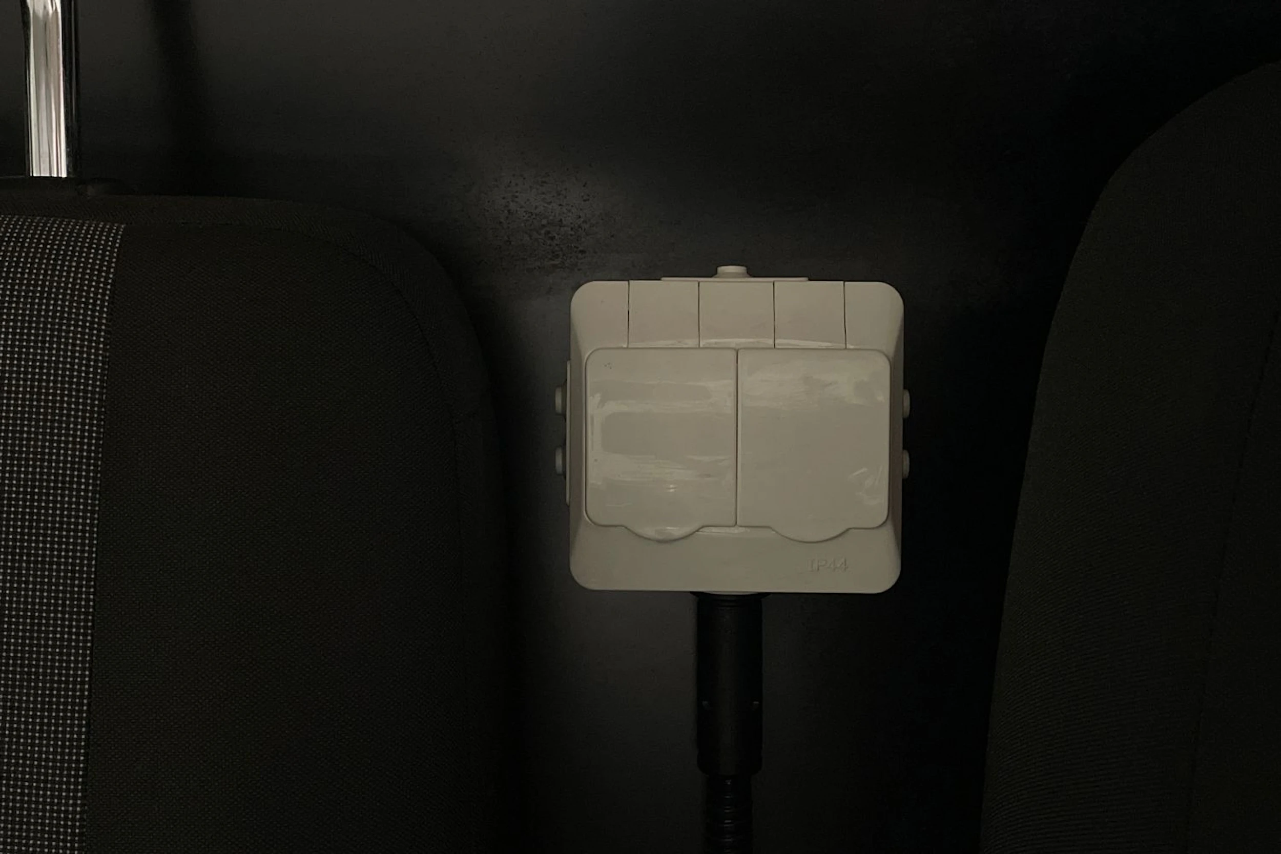 valkoinen Volkswagen Transporter 2017 kuva 21.