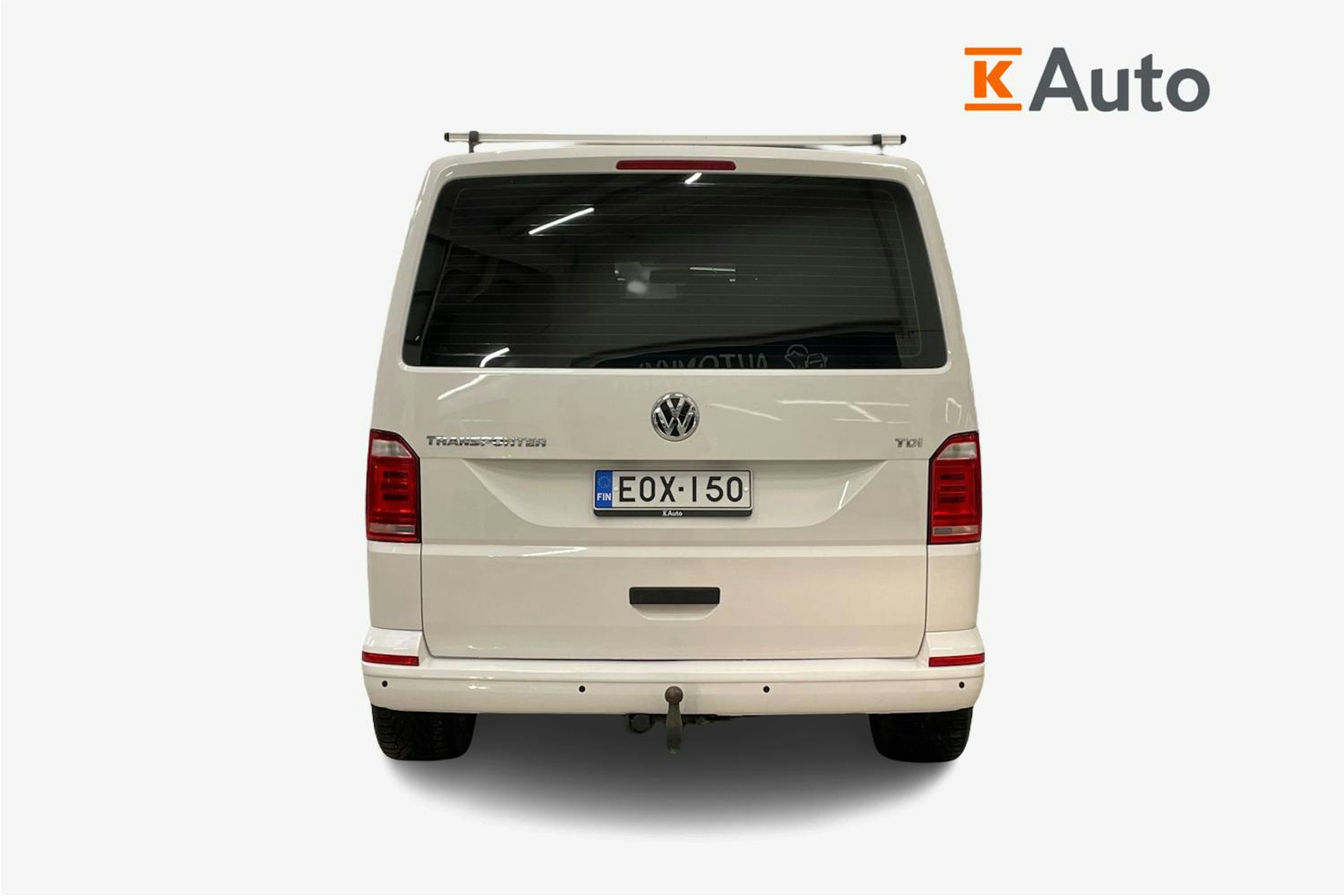 valkoinen Volkswagen Transporter 2018 kuva 4.