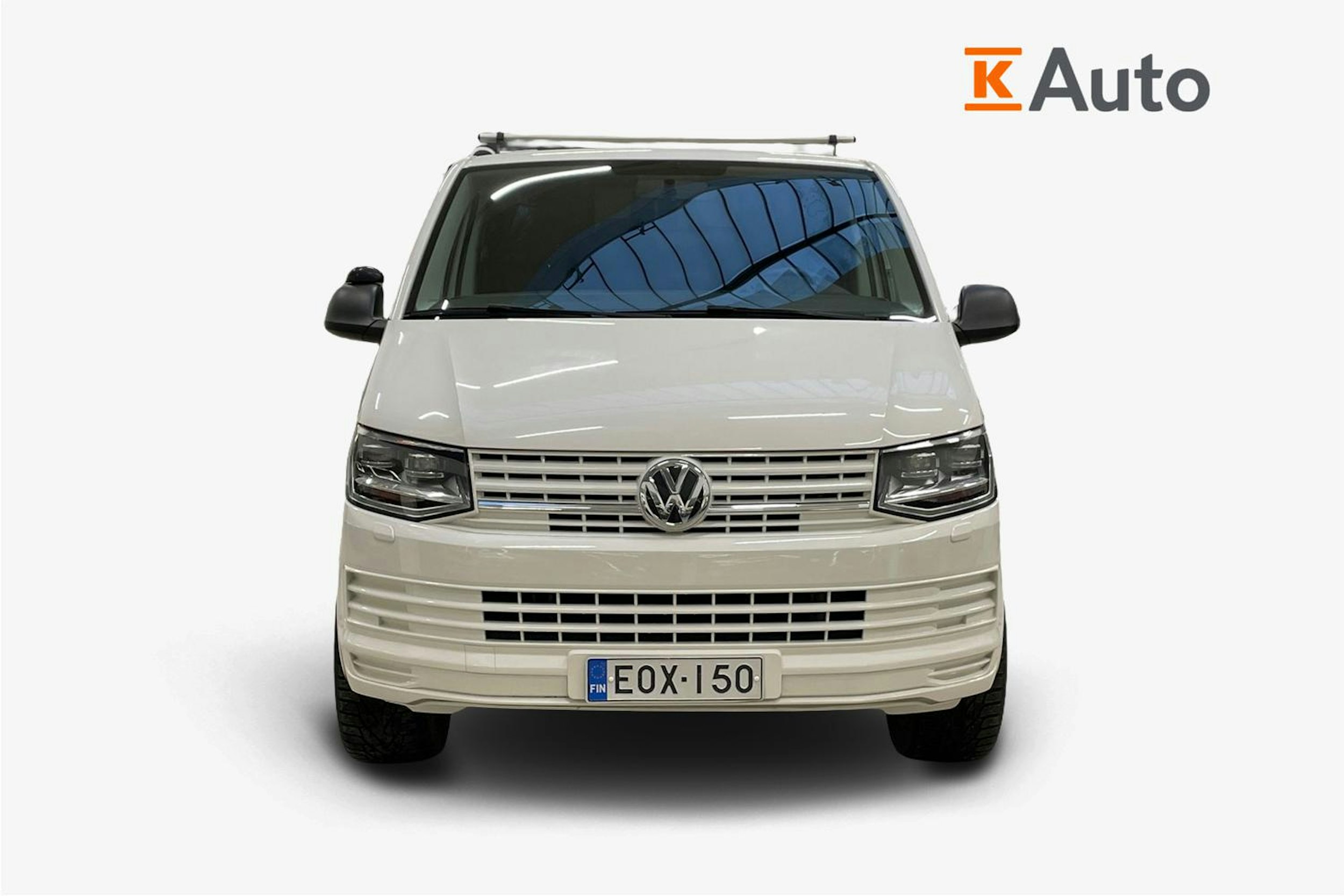 valkoinen Volkswagen Transporter 2018 kuva 5.
