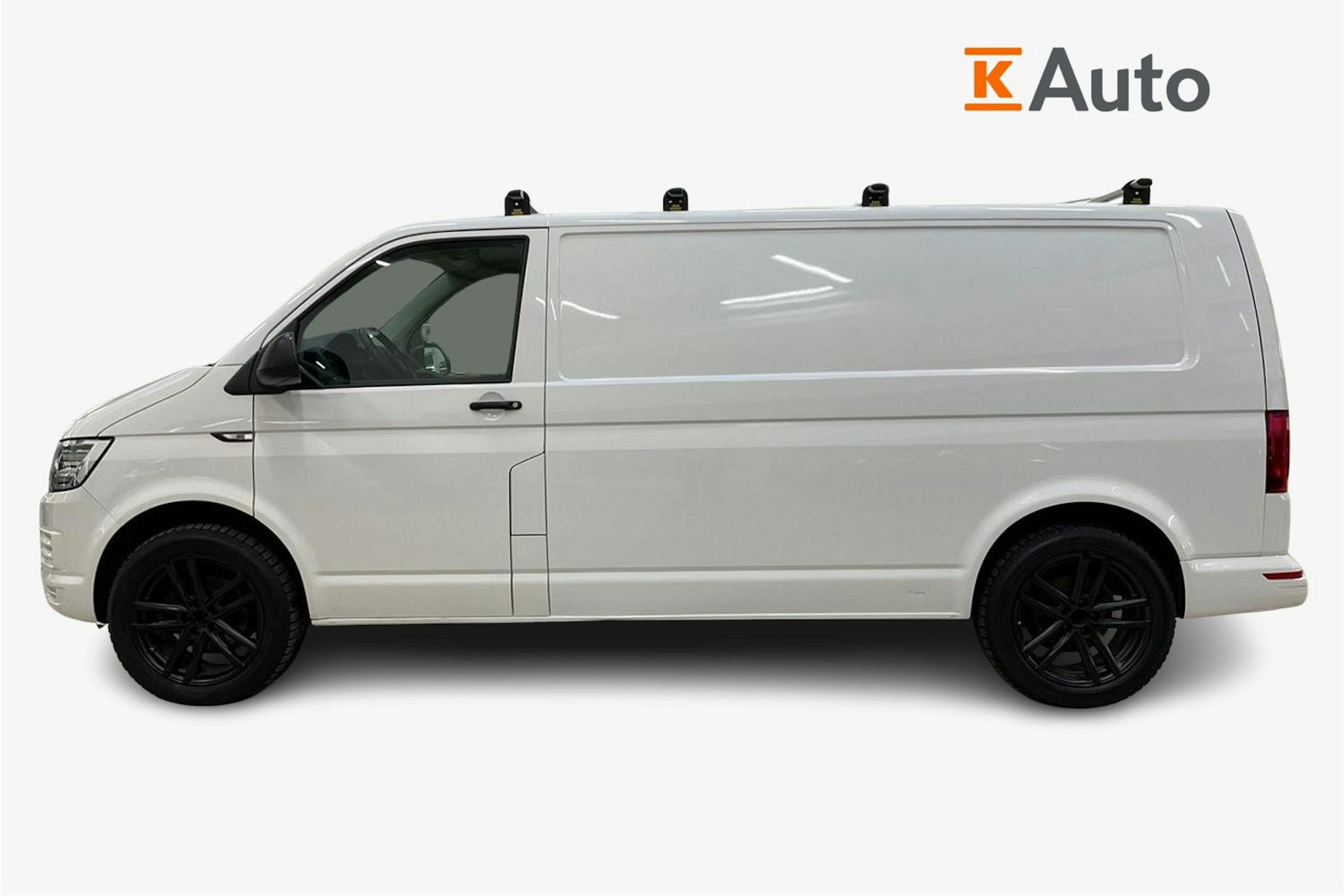 valkoinen Volkswagen Transporter 2018 kuva 7.