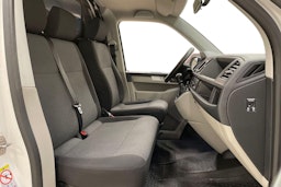 valkoinen Volkswagen Transporter 2018 kuva 11.
