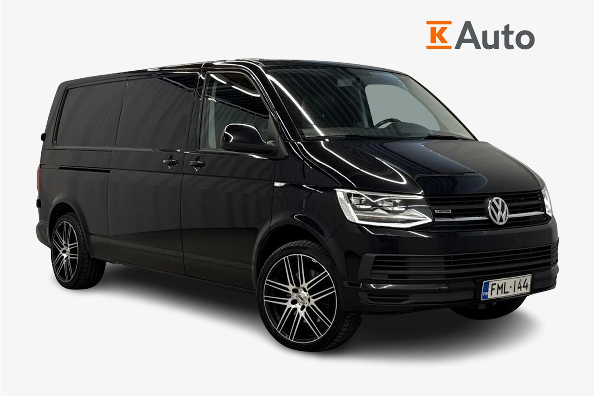 musta Volkswagen Transporter 2017 kuva 1.