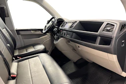 musta Volkswagen Transporter 2017 kuva 9.