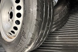 Valkoinen Volkswagen Transporter 2017 kuva 13.