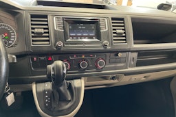 musta Volkswagen Transporter 2017 kuva 14.