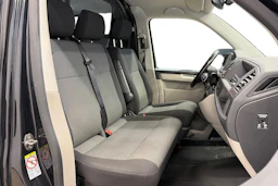 musta Volkswagen Transporter 2017 kuva 9.