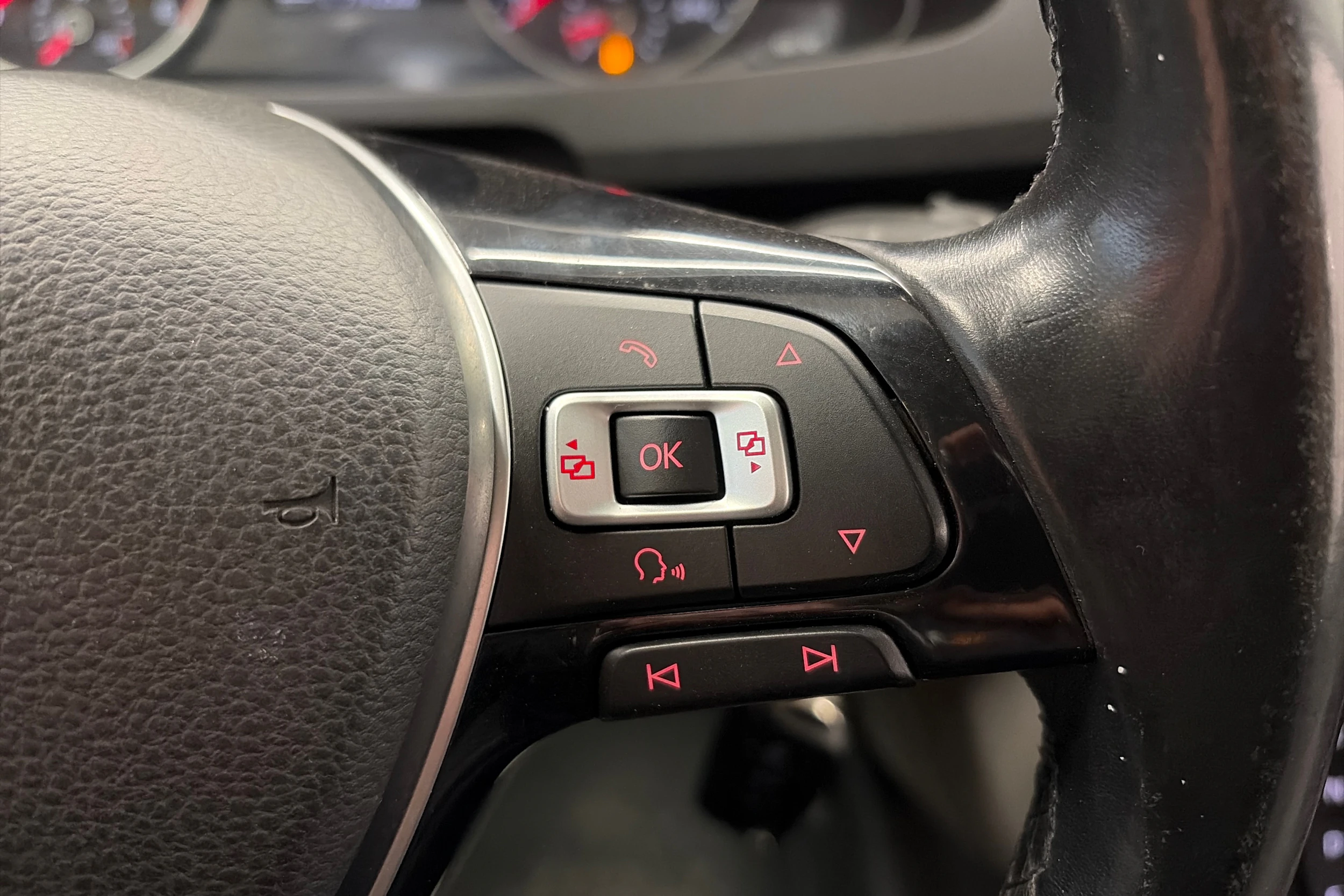 musta Volkswagen Transporter 2017 kuva 15.