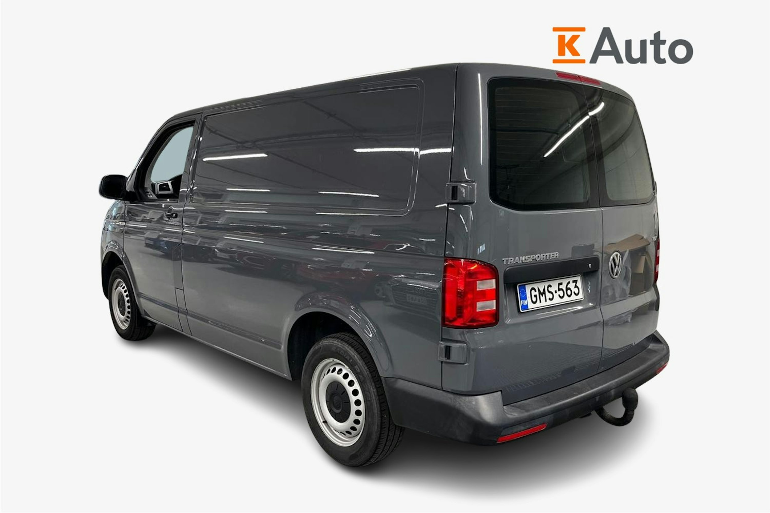harmaa Volkswagen Transporter 2017 kuva 2.