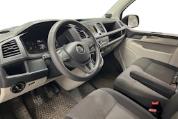 harmaa Volkswagen Transporter 2017 kuva 3.