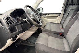 harmaa Volkswagen Transporter 2017 kuva 8.
